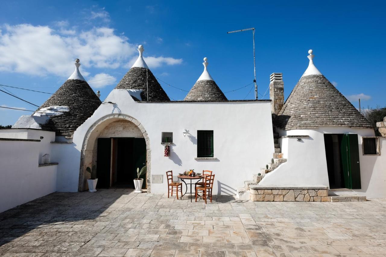 Trulli And Pool - I Cactus Villa Martina Franca Eksteriør bilde