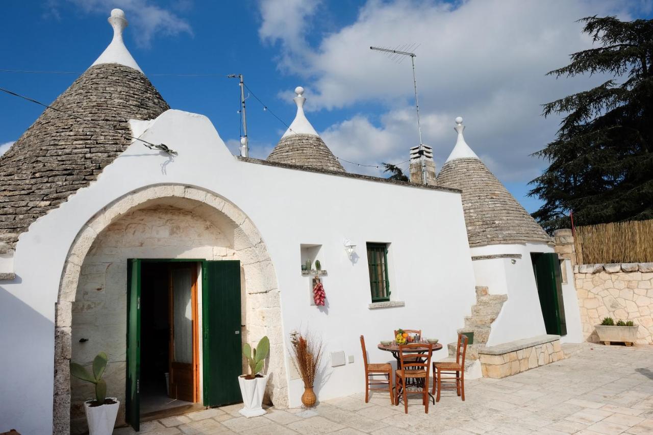 Trulli And Pool - I Cactus Villa Martina Franca Eksteriør bilde